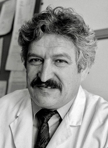 Professor Reinhold Ganz